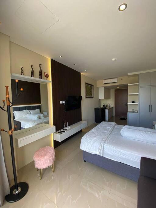 Nagoya Thamrin Apartment High Floor With View Exterior foto