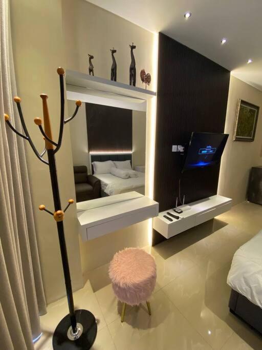 Nagoya Thamrin Apartment High Floor With View Exterior foto
