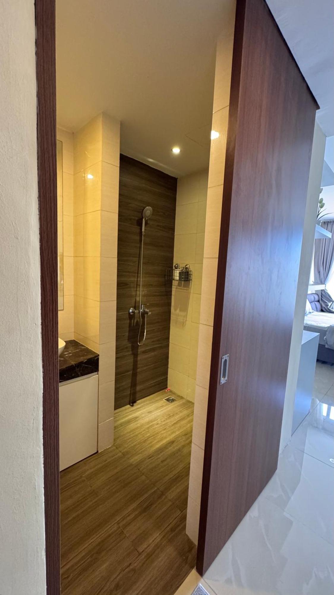 Nagoya Thamrin Apartment High Floor With View Exterior foto